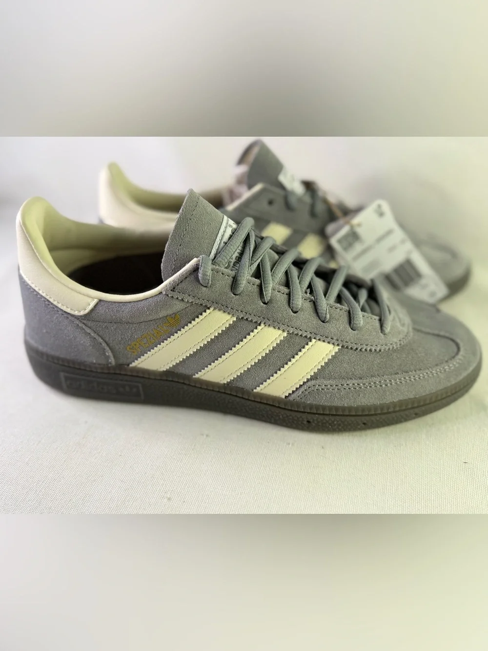 adidas classic handball